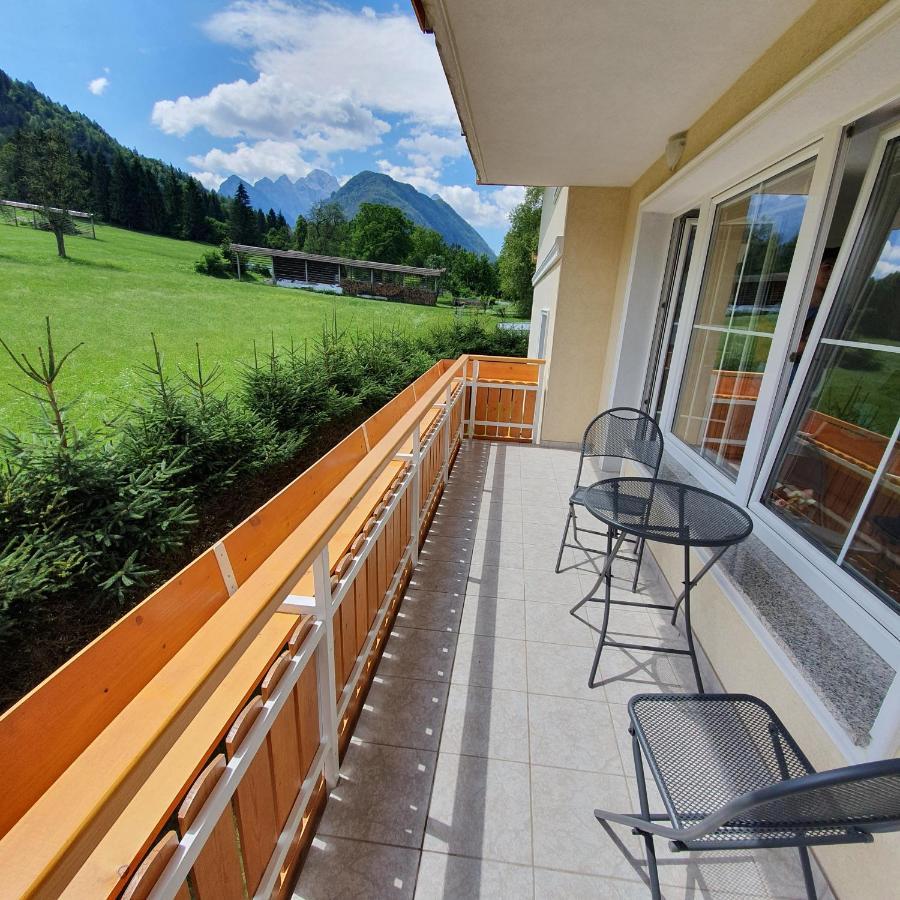 Apartma Rozle Mojstrana Zewnętrze zdjęcie