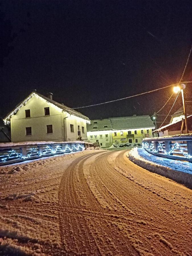 Apartma Rozle Mojstrana Zewnętrze zdjęcie